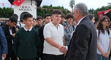 Kemer’de Cumhuriyet Bayramı kutlamaları resmi törenle başladı