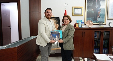 Aydın Büyükşehir Gazeteciler Cemiyeti Yönetimi, Başkan Hatice Gençay’ı Ziyaret Etti